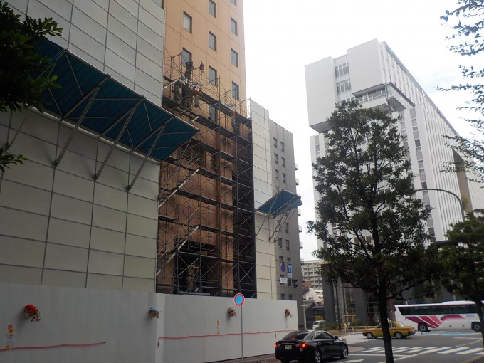 博多駅近くのホテル解体現場です。